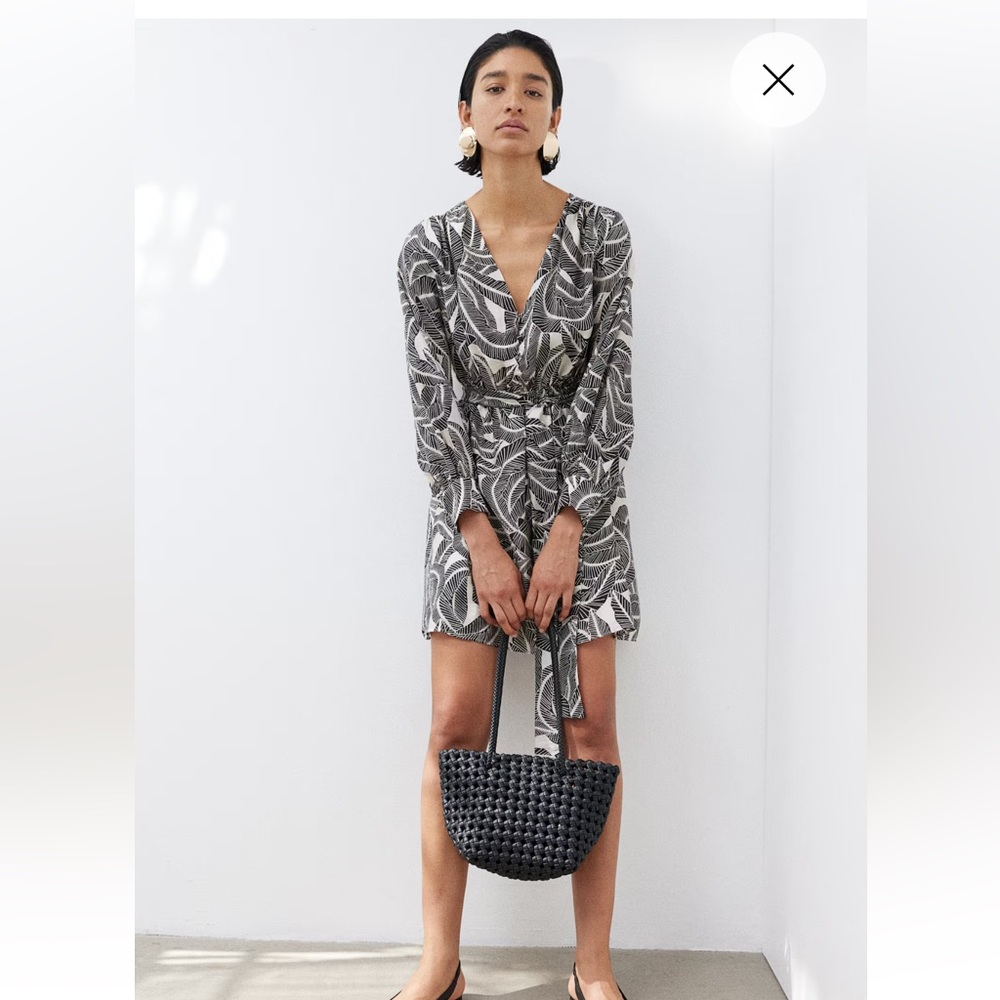 NWT TIE BELT PATTERNED DRESS -  Size L